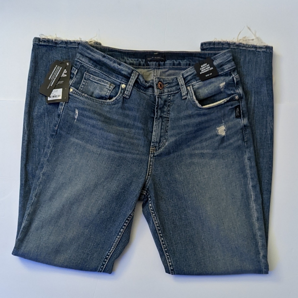 Silver Jeans! NWT! Straight Leg High Rise Curvy Avery Cut Distressed 29x31